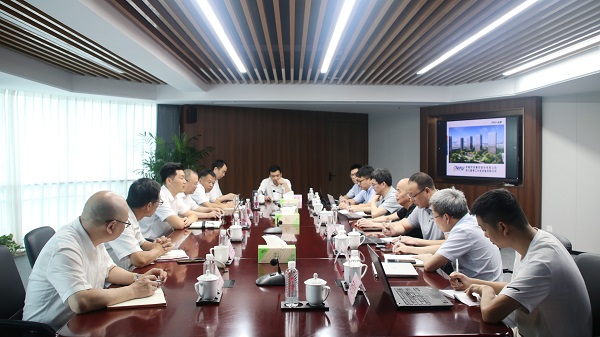 座谈会.jpg